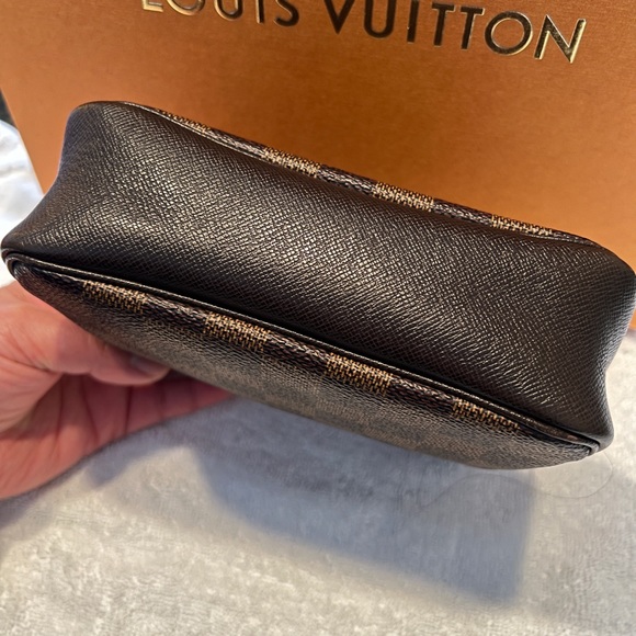 ***100% AUTHENTIC*** Louis Vuitton Damier Ebene Trousse Pochette (MIF) - Picture 4 of 9